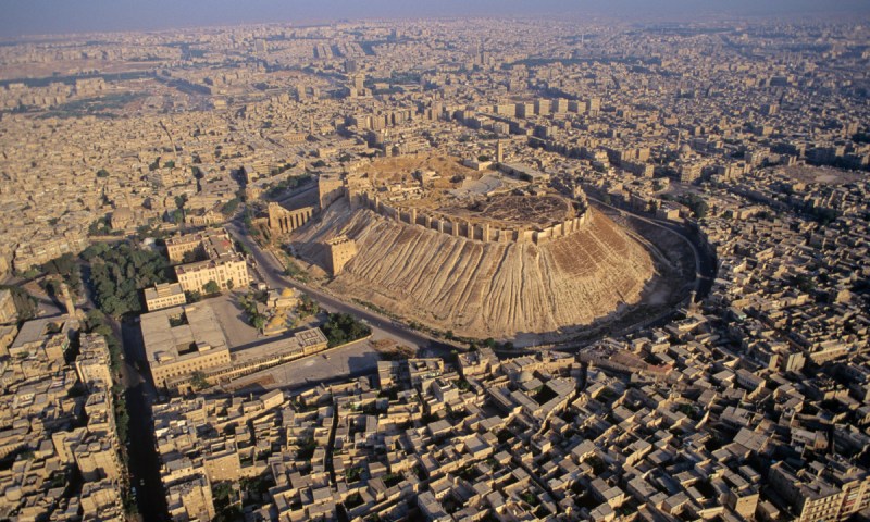 The Citadel of Aleppo (thewallwillfall.wordpress.com)