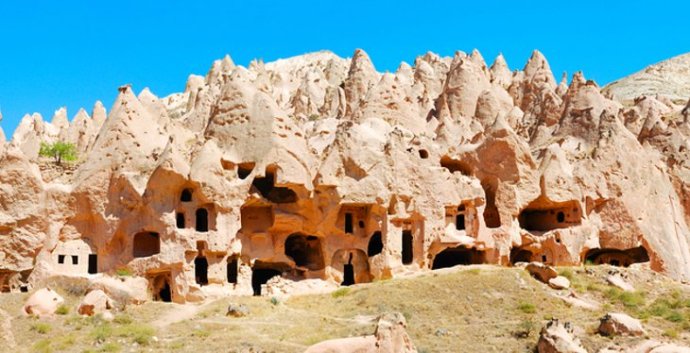 Zelve cave homes (planetware.com)