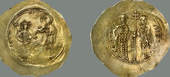 Aspron Trachy of Alexios. Dumbarton Oaks Collection (I assume John II on left with Christ. Alexios and Irene on right)